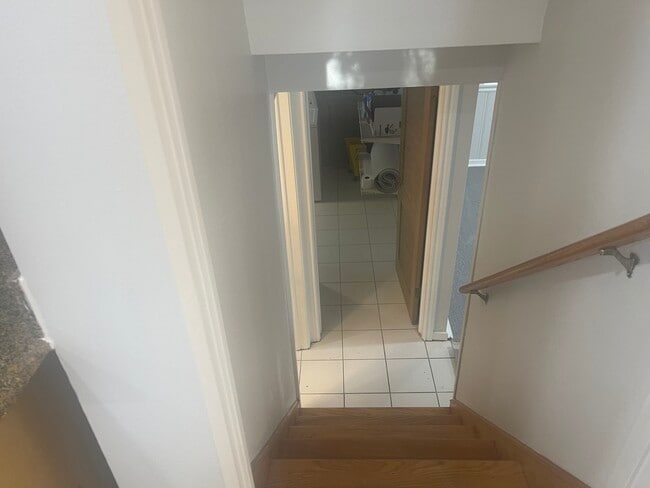 Building Photo - 1720 S Cumberland Ave