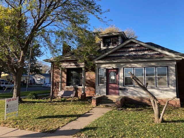 Building Photo - 322 W 4th St