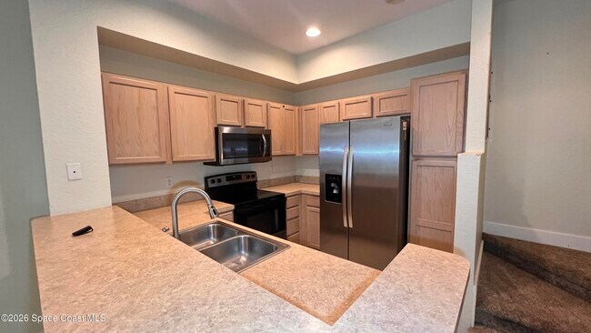 Building Photo - 100 Tucan Way