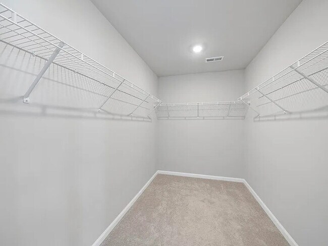 Building Photo - Lease OR Lease to Own
