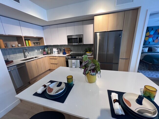 Building Photo - 556 NE 57th St