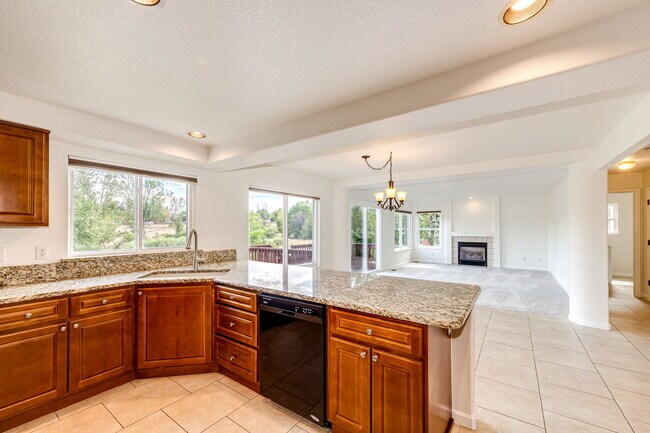 Building Photo - 9476 Morning Glory Way