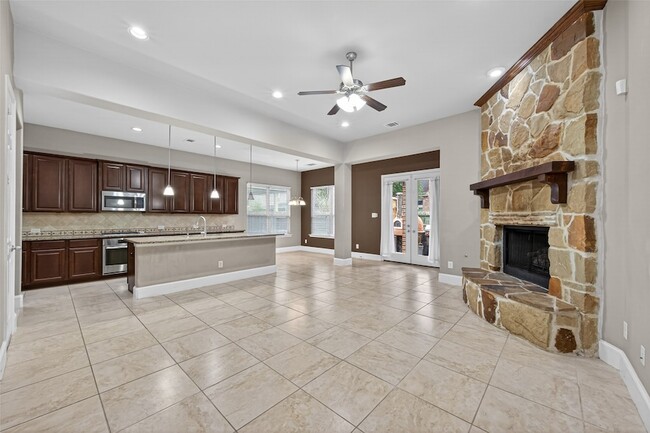 Building Photo - 16811 Kilgarth Dr