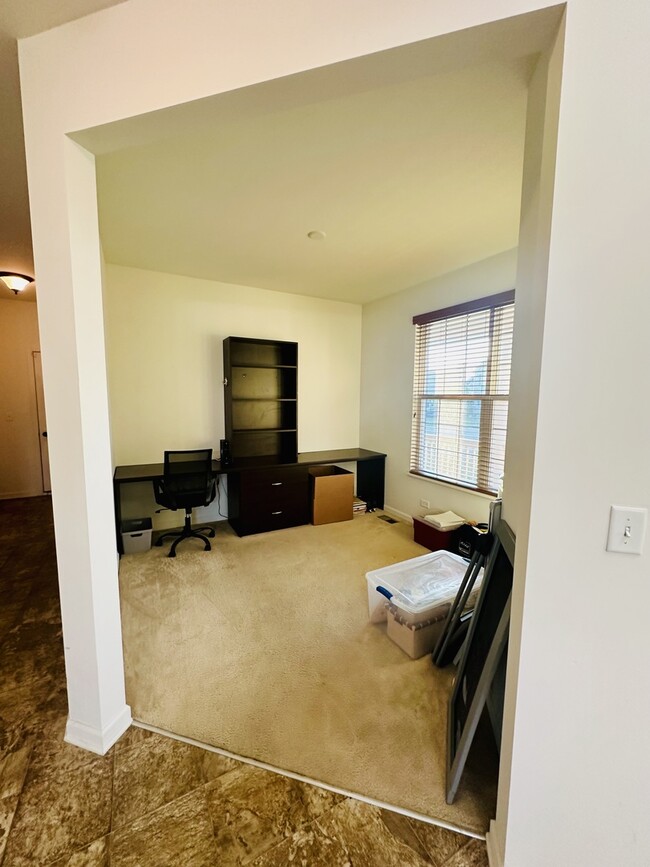 Building Photo - 9632 Schaffner Dr