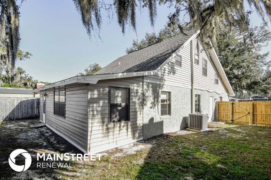 Building Photo - 3233 Timberline Rd