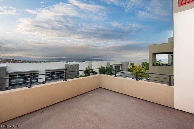 Building Photo - 446 Tranquil Peak Ct