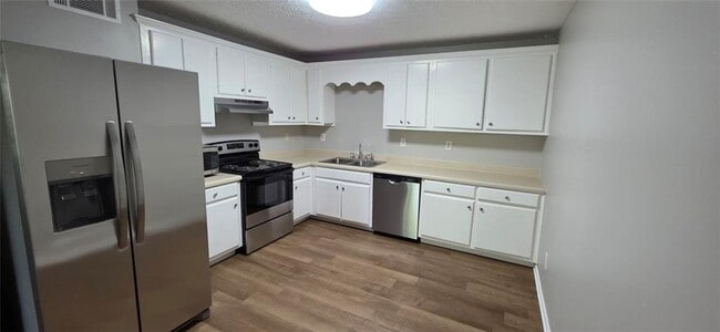 Building Photo - 3813 N Bogan Rd