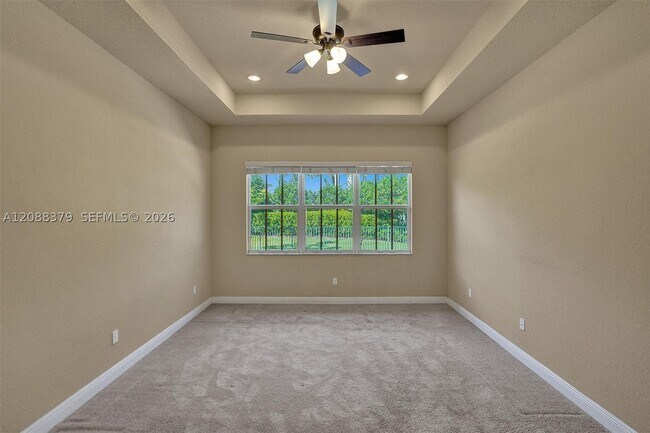 Building Photo - 10398 Waterside Ct