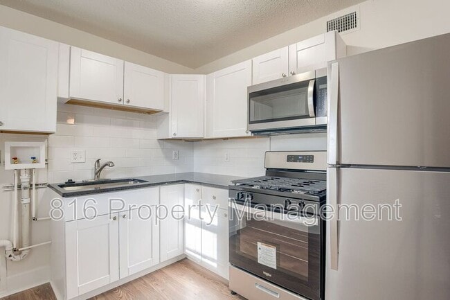 Building Photo - 6106 E 153 Terrace