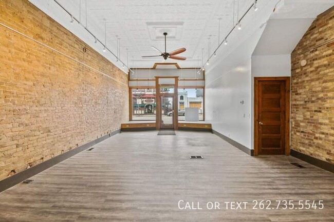 Primary Photo - Charming Retail Space in Historic Downtown...