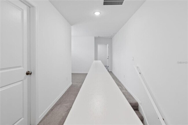 Building Photo - 15080 Windflower Aly