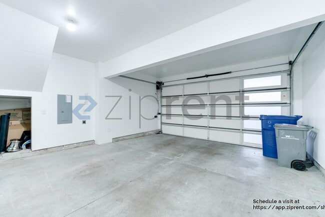 Building Photo - 19225 Damson Rd