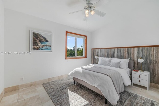 Building Photo - 184 Paloma Dr