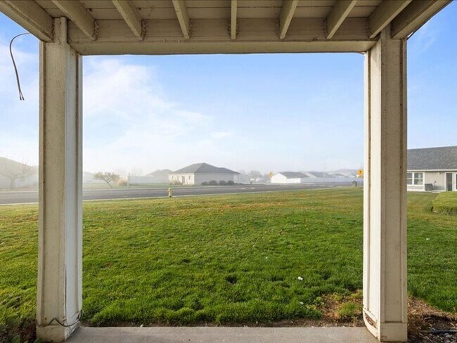 Building Photo - 6305 Chapel Hill Blvd