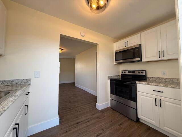 Building Photo - 904 4th St