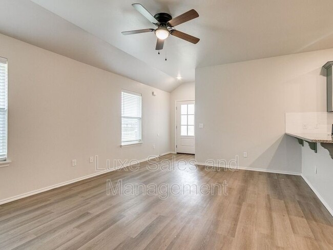 Building Photo - 10601 Lawson Ln