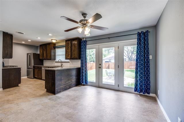 Building Photo - 8935 Clearwater Dr