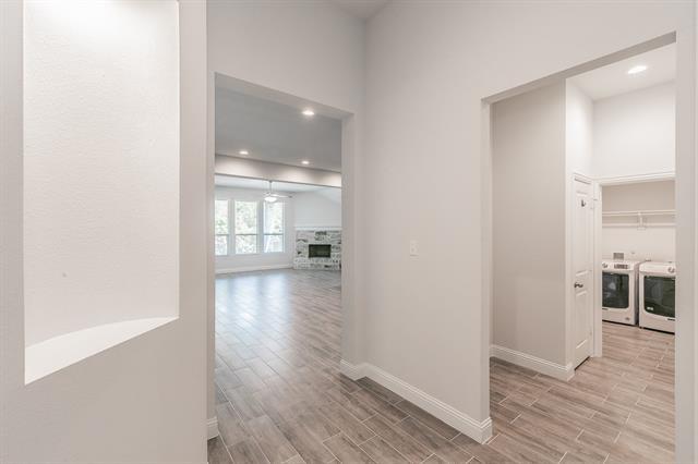 Building Photo - 1405 Bentwood Dr