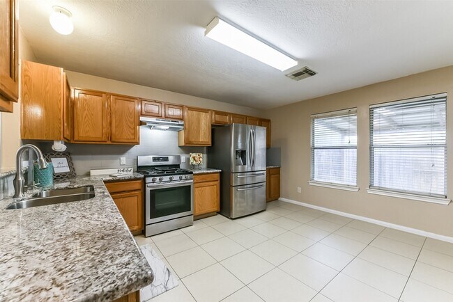 Building Photo - 8322 Kingsbridge Meadow Dr
