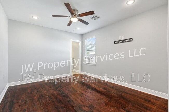 Building Photo - 2225 Reverend John Raphael Jr Way