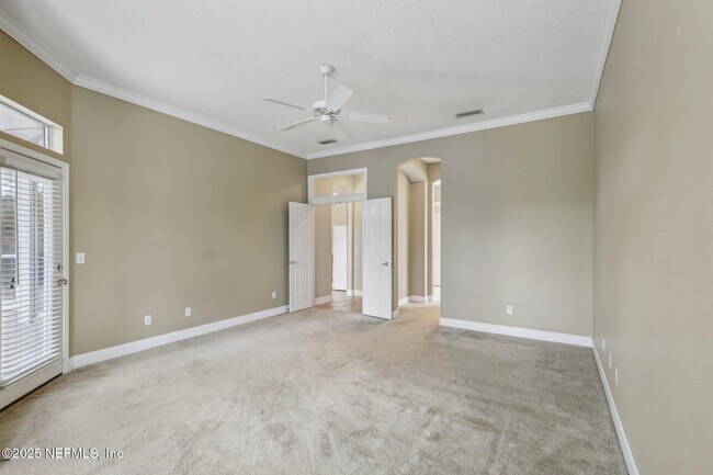 Building Photo - 2260 Harbor Lake Dr