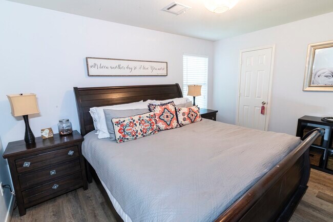 Building Photo - 28830 Bosque River Ct