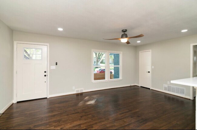 Building Photo - 3808 Piedmont Rd