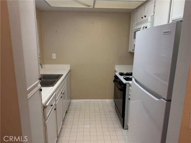 Building Photo - 777 S Citrus Ave