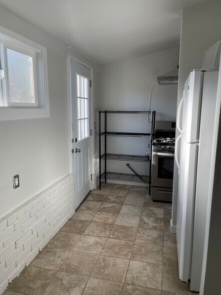 Building Photo - 3392 San Mardo Ave