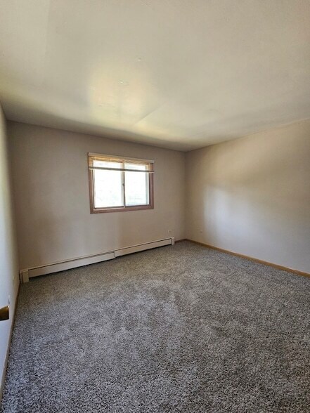 Building Photo - 1335 Abbott Dr