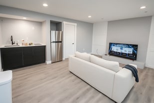 Building Photo - 9483 S Buttonwood Dr