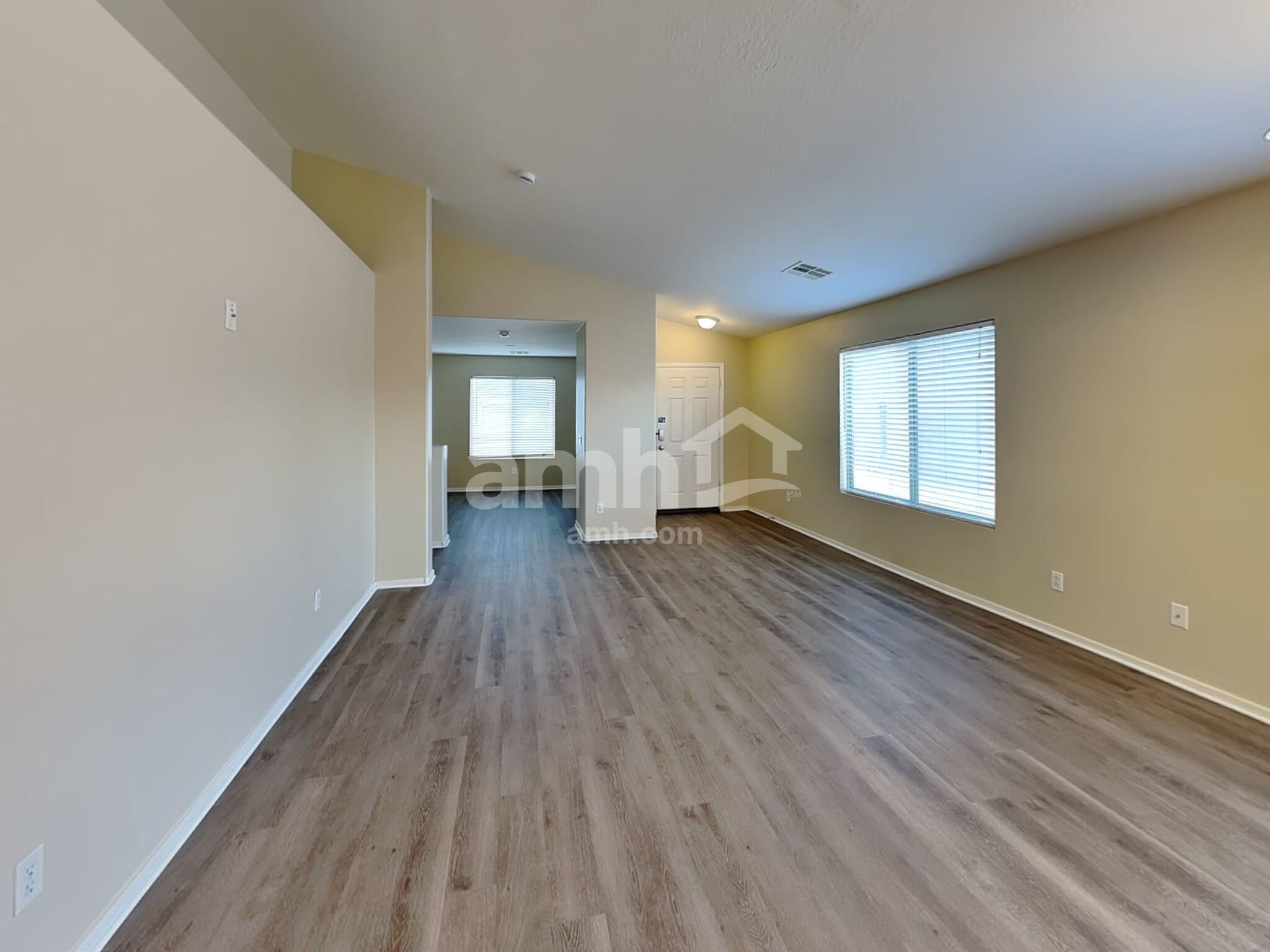 Building Photo - 2057 S 155th Dr