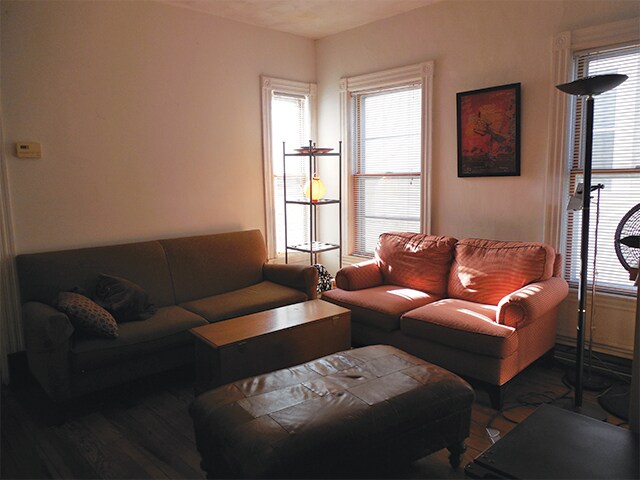 Building Photo - 339 Beacon St