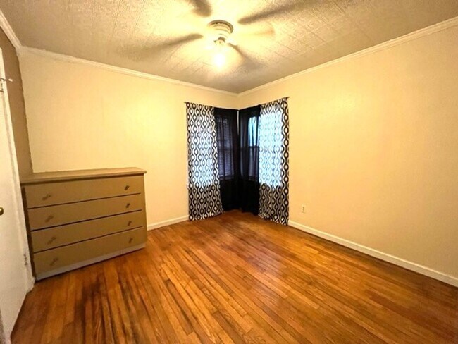 Building Photo - 2816 Orlando Rd