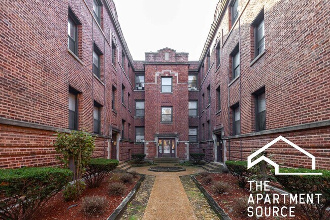 Building Photo - 931 W Sunnyside Ave