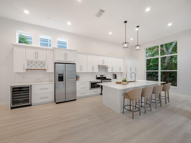 Building Photo - 143 Sunset Bay Dr