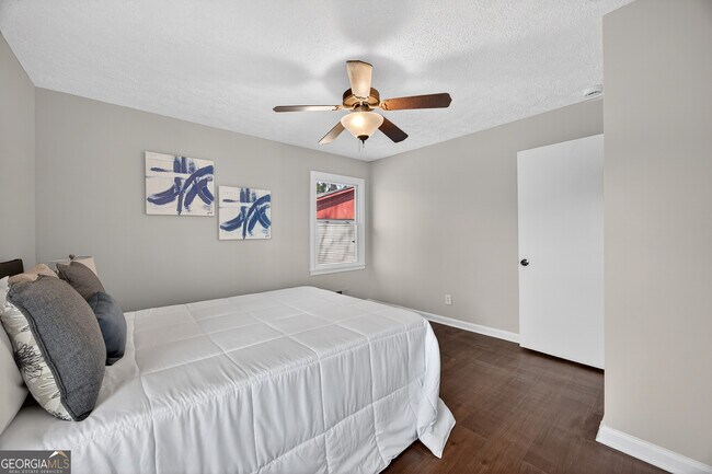 Building Photo - 2064 Gober Ave SE