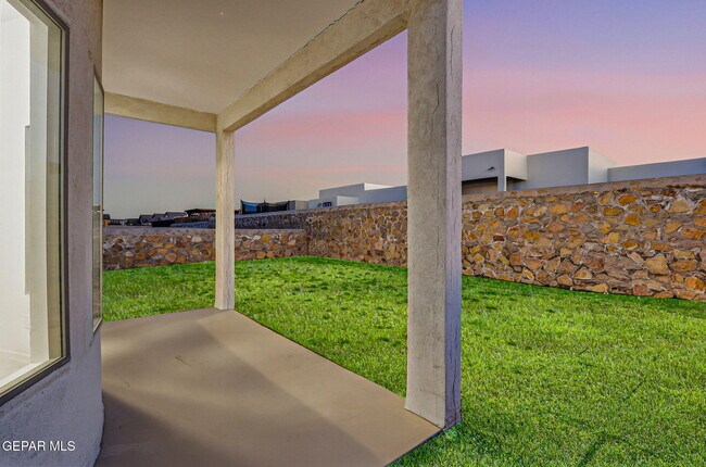 Building Photo - 13808 Paseo Sereno Dr