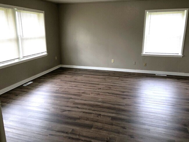 Building Photo - 1420 Choctaw St