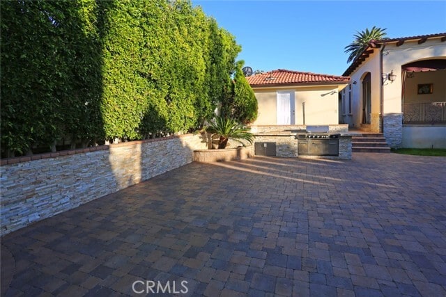 Building Photo - 831 E Orange Grove Ave