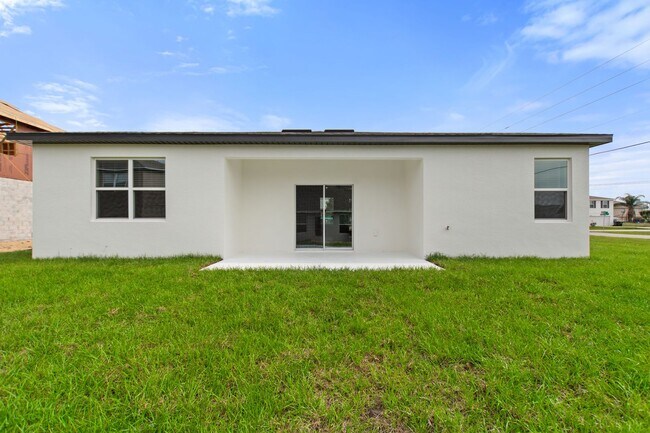 Building Photo - 2400 Rock Ct