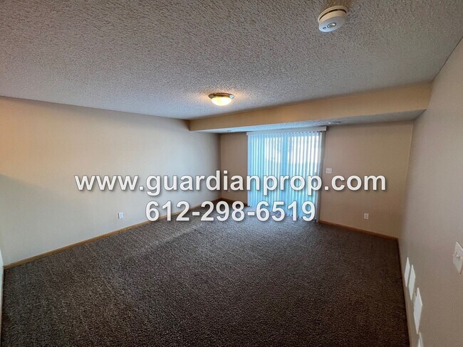 Building Photo - 3431 Century Dr