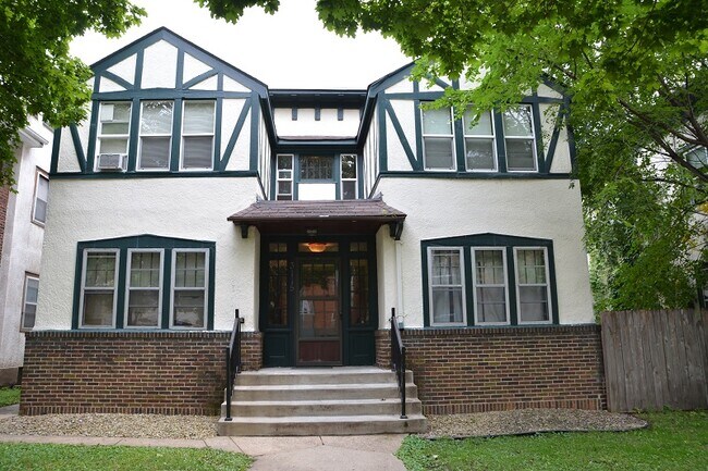 Primary Photo - 3115 Girard Ave S