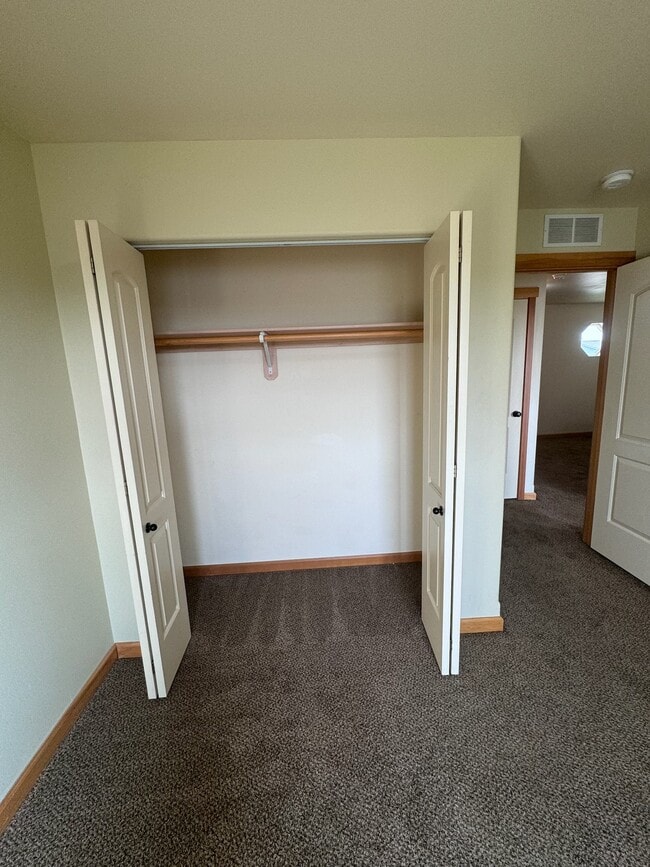 Building Photo - 378 Adeline Dr