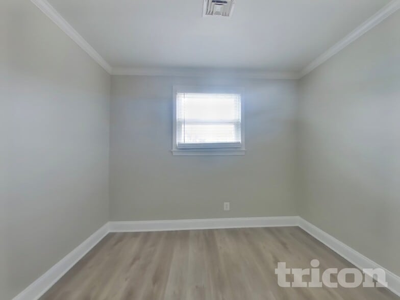 Building Photo - 2006 Kirklin Dr