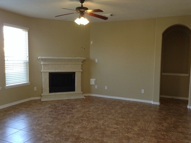 Building Photo - 5718 Emerald Brook Ln