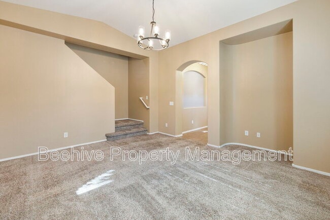 Building Photo - 2314 W Jake Haven