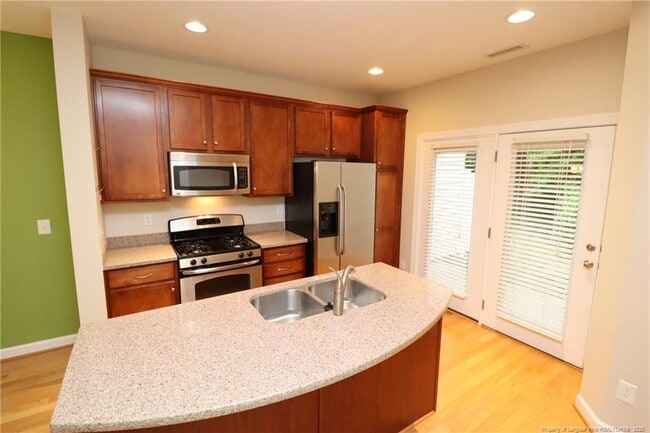 Building Photo - 8011 Sunset Branch Ct