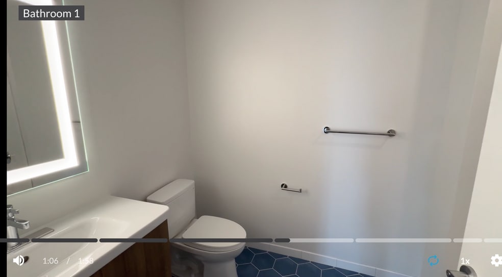 Building Photo - 5 Russell Park