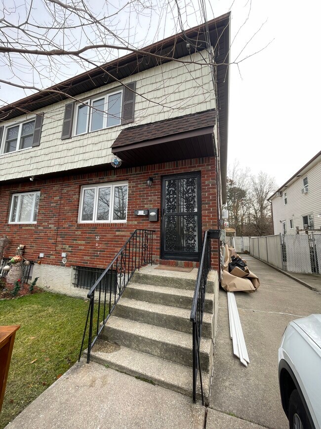 Building Photo - 314 Wilson Ave